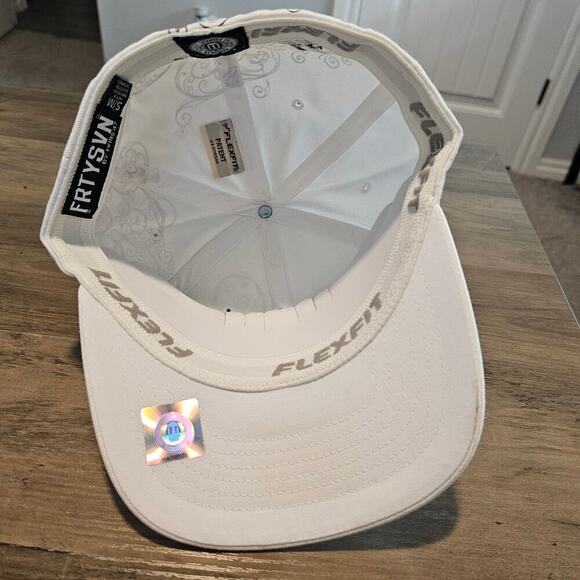 47 Vintage Cincinnati Bearcats Fitted Hat Cap S/M Y2K White NCAA Retro UC CIN - Picture 8 of 10